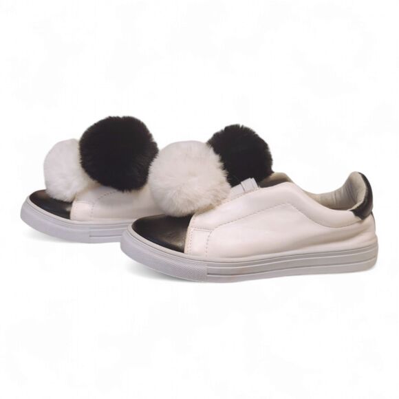 Olivia Miller Pom Pom Shoe, Woman's size 7, Black & White Slip-on, Pre-owned - Picture 3 of 10